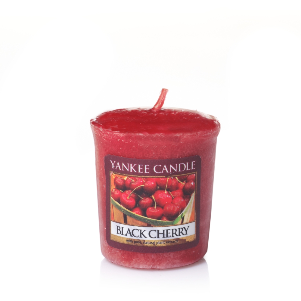 product image - Свічка-вотиви Yankee Candle BLACK CHERRY, з ароматом черешні