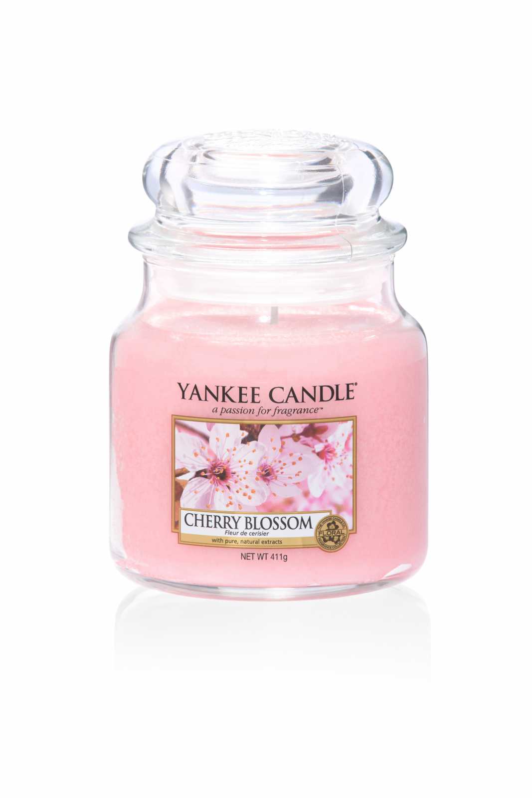 product image - Класична свічка в середній банці Yankee Candle CHERRY BLOSSOM, з ароматом вишні, рожевий